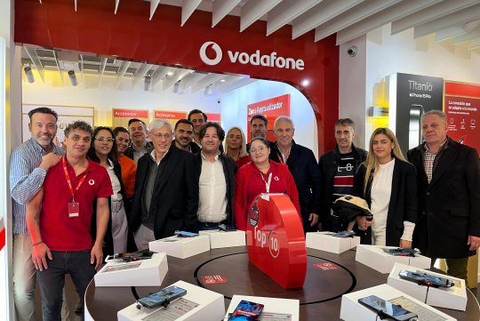 Visita del equipo directivo de Vodafone a Albacete